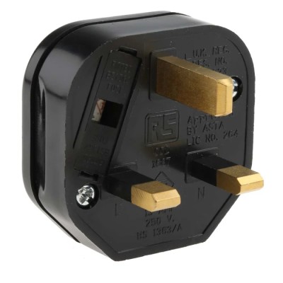 RS PRO 13A 250V UK Mains Plug Black Thermoplastic Clamp BS1363 Type G 2+E Male Connector 854-396