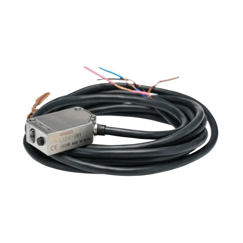 Omron Diffuse Photoelectric Sensor Block Sensor 12 mm Detection Range NPN Output Stainless Steel Housing IP69K E3ZM-V61 2M