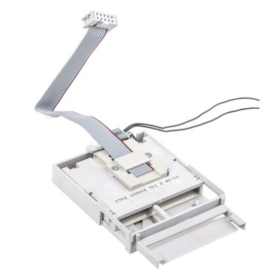 Amphenol Industrial 8 Way Smart Card Memory Card Connector Cable Mount, Solder Termination C70210M0087012