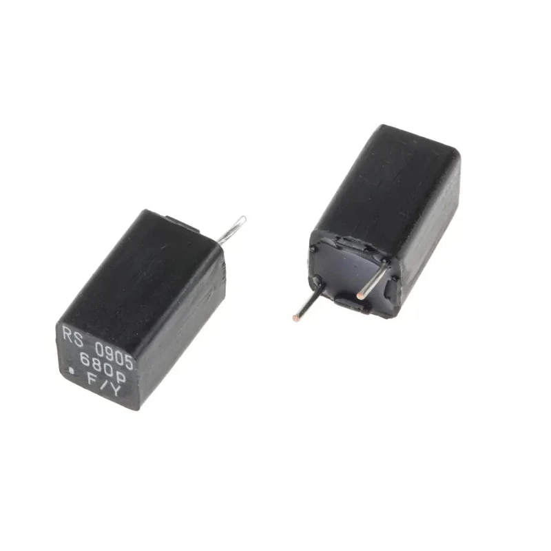 RS PRO Film Capacitor 680 pF Through Hole Mount 5.08mm Lead Pitch 70°C Operating Temperature Series 116-256