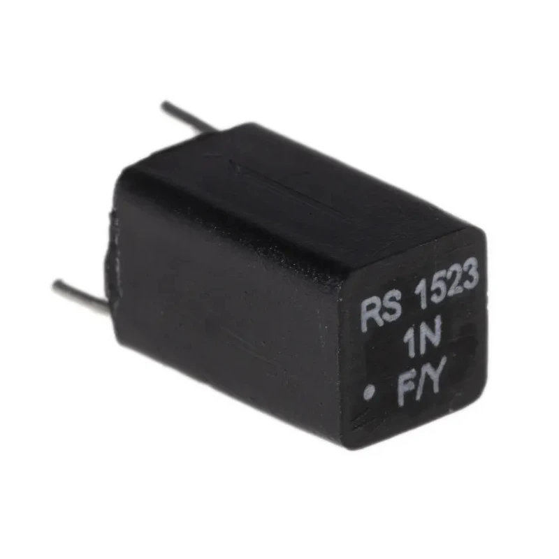 RS PRO Polystyrene Film Capacitor 1 nF 63 V DC ±1% Tolerance Through Hole 7.5x7.5x13 mm EXFS Series 116-262