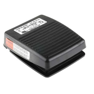 RS PRO Light Duty Latching Foot Switch SPST Polymer Housing 12A Contact Current 250 V ac 116-748