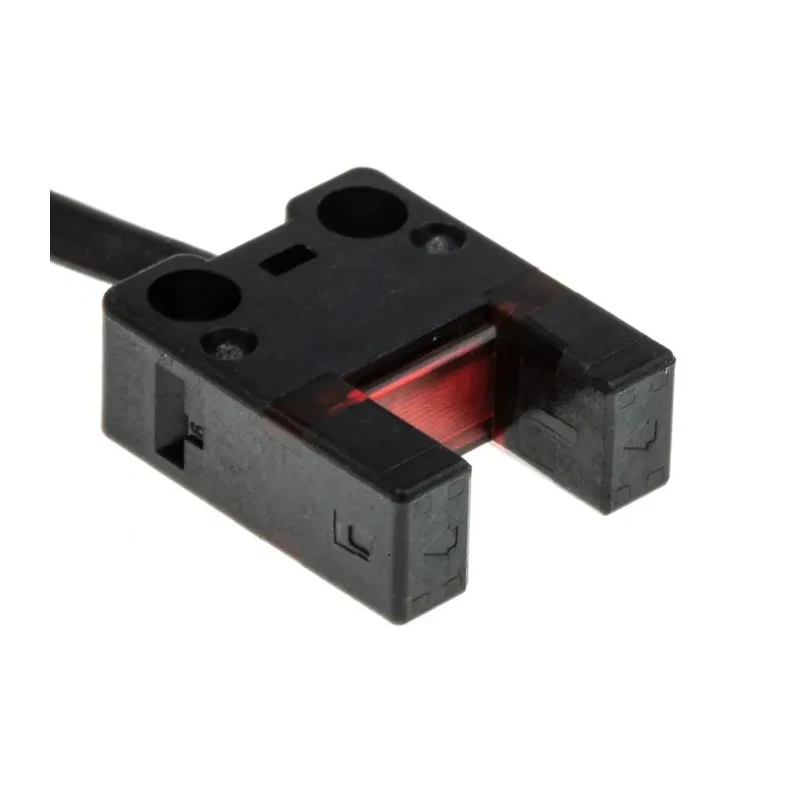 Panasonic Through Beam Photoelectric Sensor, Fork Style, 6 mm Detection Range, NPN Output, IP64, PM-U25