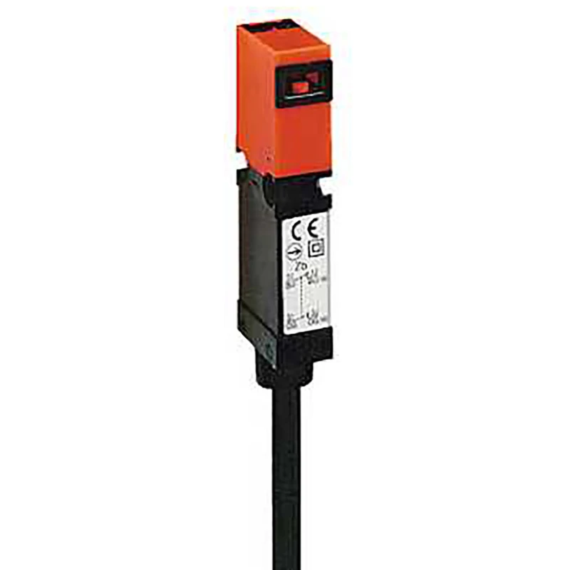 Telemecanique Sensors Interlock Safety Interlock Switch, Keyed, Polyamide Housing, 250V DC, 240V AC, IP67, XCSMP70L5