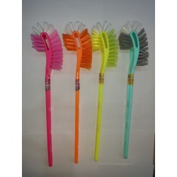 colour-toilet-brush