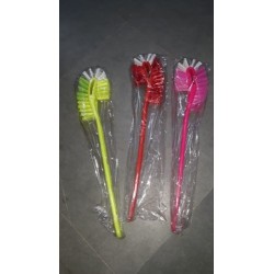 colour-toilet-brush-1