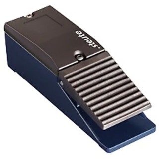 Steute General Industrial Momentary On-Off Foot Switch SPST Die Cast Aluminium IP67 RF GF SW868