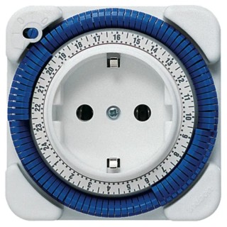 Theben Analogue Plug In Timer 230V ac Schuko Socket Type -timer-026 theben -timer 026