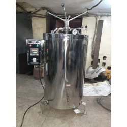 double-walled-vertical-autoclave-31453-1