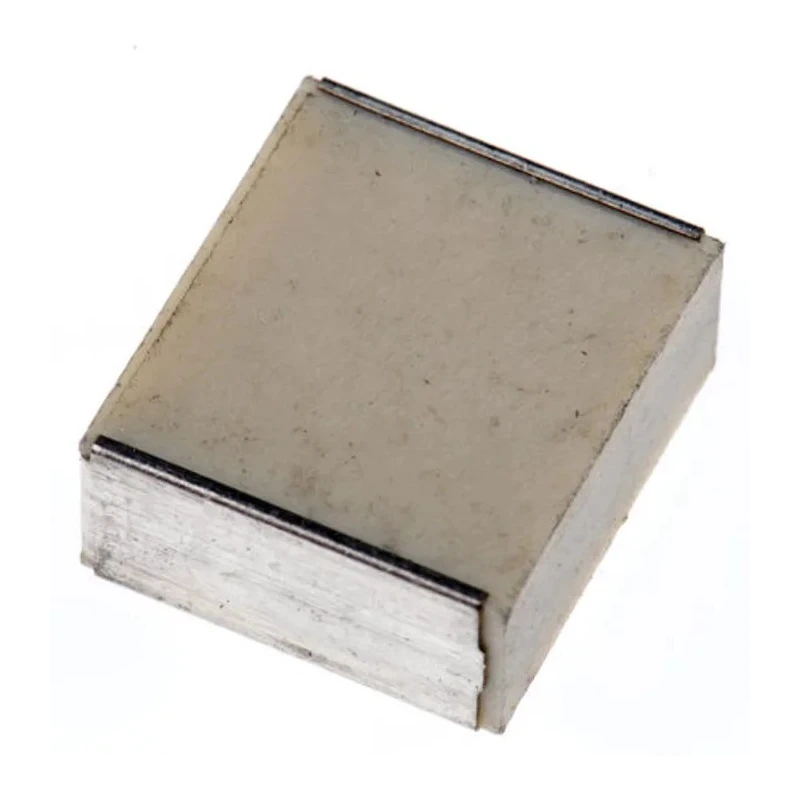 KEMET F161 Film Capacitor ±10% 180nF 630V DC 250V AC Surface Mount F161ZS184K630V