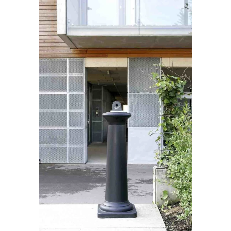 Rubbermaid Commercial Products Black Galvanised Steel Base Cigarette Bin 357 mm x 1.03 m x 357 mm FG9W3000BLA