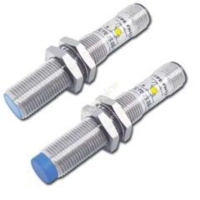 RS PRO Threaded Barrel Capacitive Proximity Sensor 4 mm Detection, M12 x 1 Thread Size, 200mA 30V PNP Output 146-6756