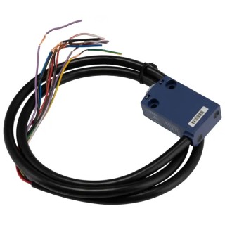 Telemecanique Sensors OsiSense XC Series Limit Switch 2 NO/2 NC Zinc Alloy Housing IP66 240V 