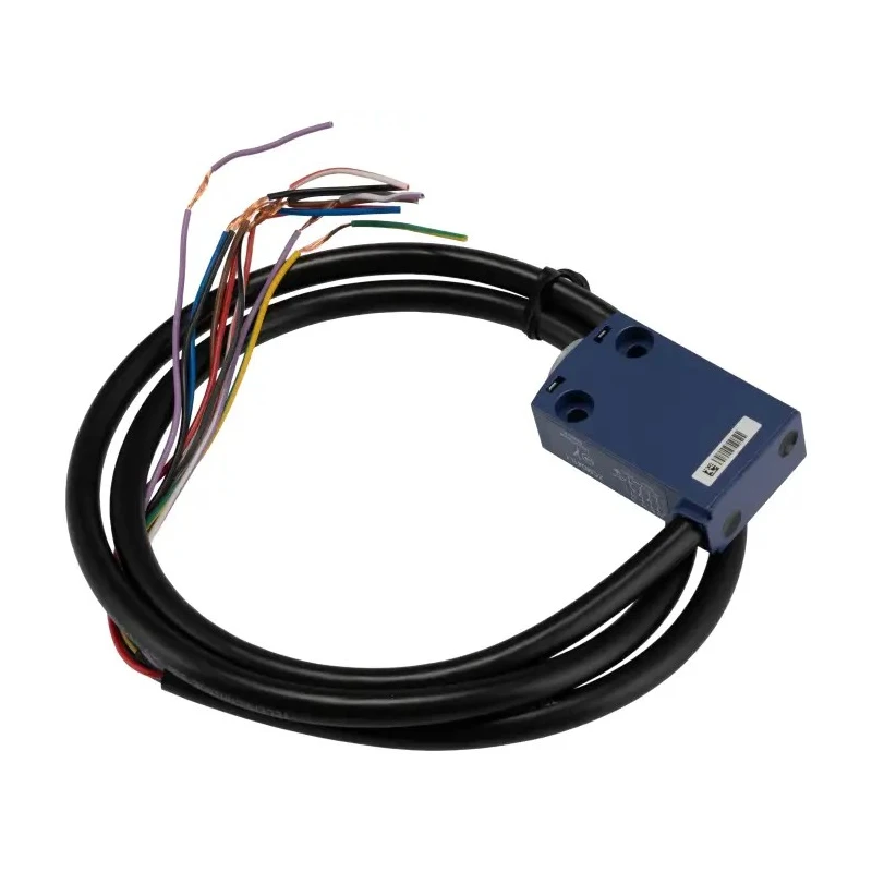 Telemecanique Sensors OsiSense XC Series Limit Switch 2 NO/2 NC Zinc Alloy Housing IP66 240V 