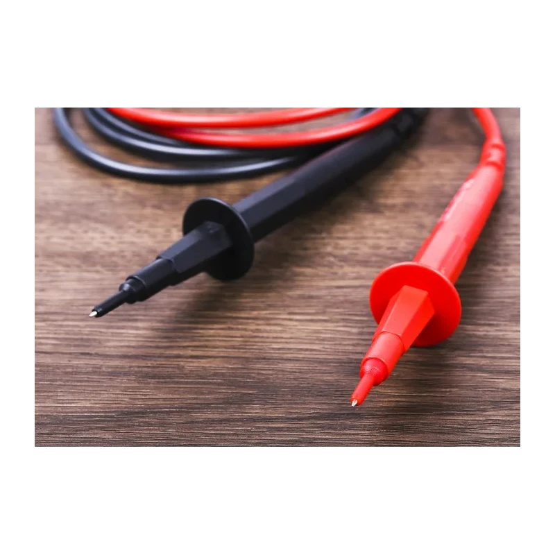 RS PRO Fused Test Lead Kit CAT III 1.2m Length Right Angle Plug 600V 1kV 204-583
