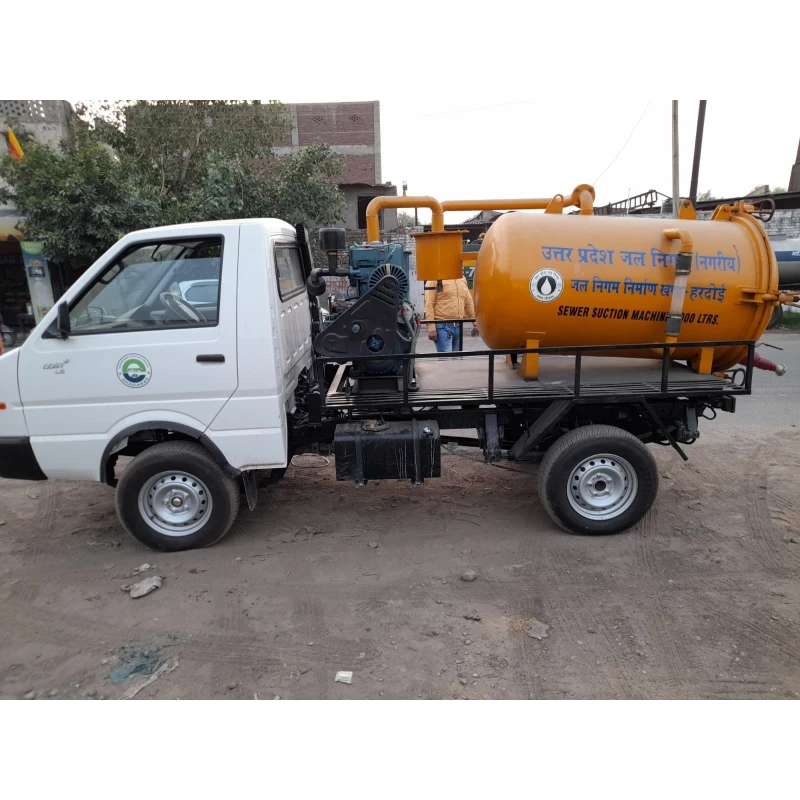  truck-mounted-sewer-suction-machine-1000ltr-2