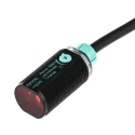 Pepperl + Fuchs Diffuse Photoelectric Sensor Barrel Sensor 200 mm Detection Range PNP Output IP67 GLV18-8-200/115/120