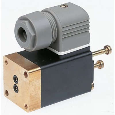Burkert Solenoid Valve, 2 Port, Normally Closed, 24V DC, Brass and Polyamide Body, Model 138043