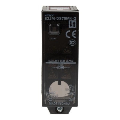 Omron Diffuse Photoelectric Sensor Block Sensor 700 mm Detection Range Relay Output IP66 E3JM-DS70M4-G