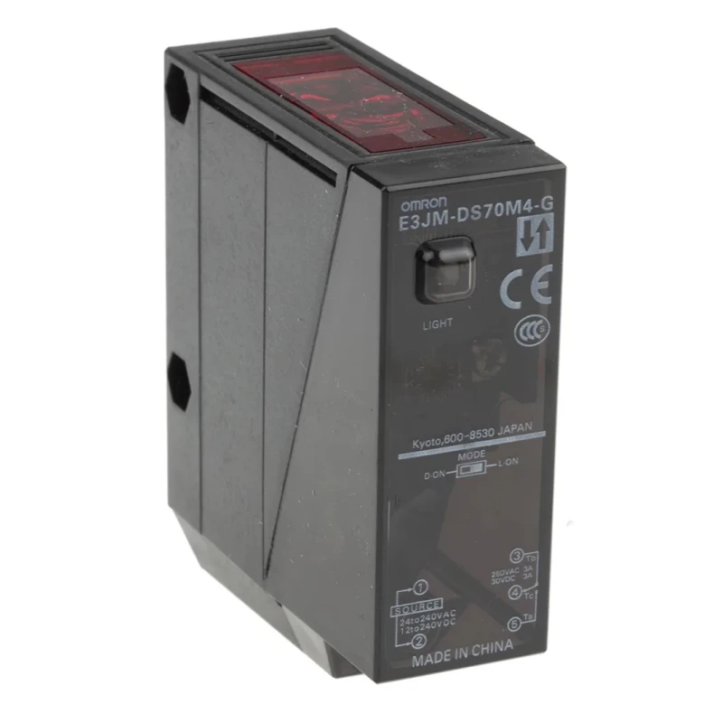 Omron Diffuse Photoelectric Sensor Block Sensor 700 mm Detection Range Relay Output IP66 E3JM-DS70M4-G