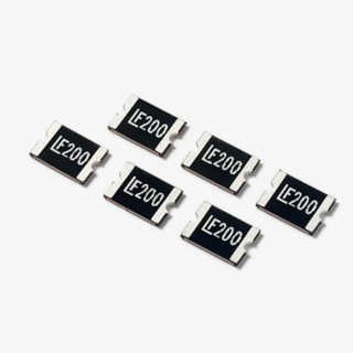 Wickmann 2 A Resettable Fuse 12V dc Surface Mount Overcurrent Protection 1812L200/12DR