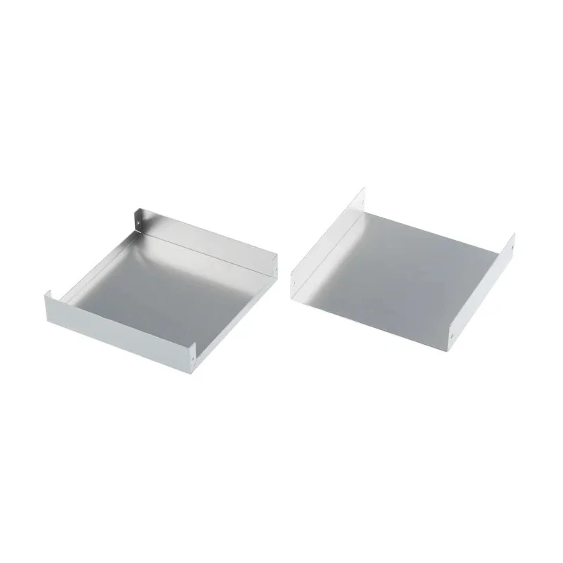 Takachi Electric Industrial MB Series Aluminium Enclosure with Metallic Silver Lid, 30 mm x 150 mm x 150 mm MB15-3-15