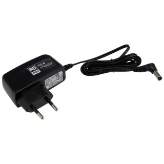 RS PRO 5 W 5V DC Regulated AC/DC Adapter Type C Plug 2.1 x 5.5 x 12 mm Centre Positive 1 A 175-3297