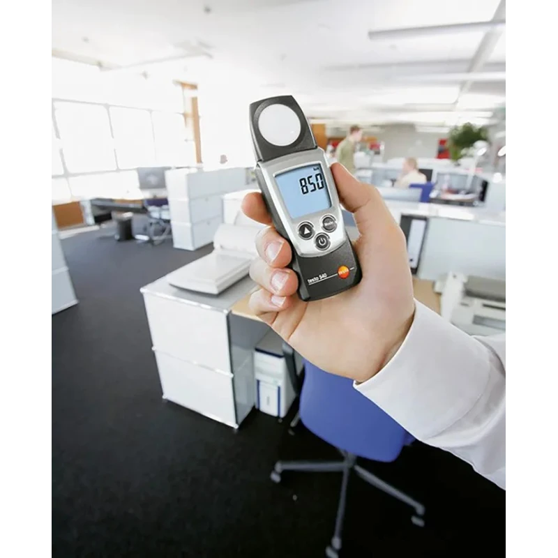 Testo Light Meter with 0lx to 99999 lx Measurement Range ±3% Accuracy Model 0560 0540
