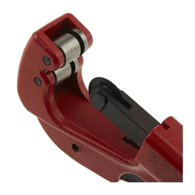 Ega-Master Pipe Cutter 32 mm Cutting Capacity Zinc Alloy Body Automatic Action 63105