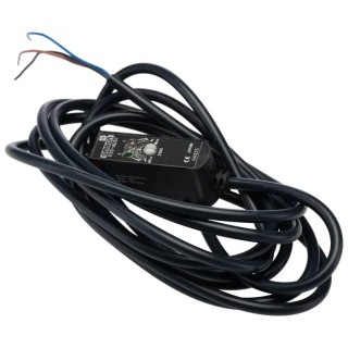Omron Diffuse Photoelectric Sensor Block Sensor 200 mm PNP Output IP67 Protection E3S AD31