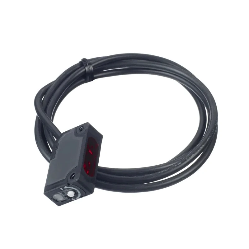Idec Background Suppression Photoelectric Sensor, Block Sensor, Detection Range 20 mm to 200 mm, PNP Output, IP67 SA1E-BP1-2M