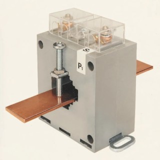 HOBUT Moulded Case Current Transformer 120A 5A Secondary 40mm Bore CT173 