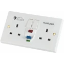 Timeguard 30A Active 1 Gang RCD Socket Plastic Surface Switched BS1363-2 CE BS7288 230V ac RCD05WAVN