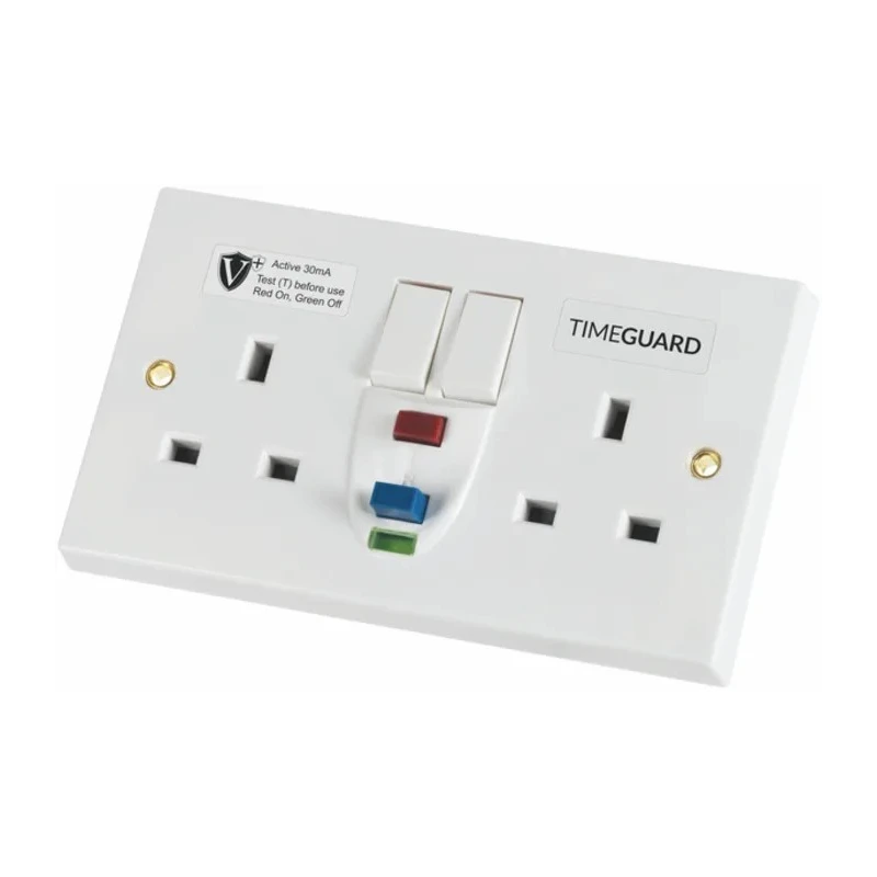Timeguard 30A Active 1 Gang RCD Socket Plastic Surface Switched BS1363-2 CE BS7288 230V ac RCD05WAVN