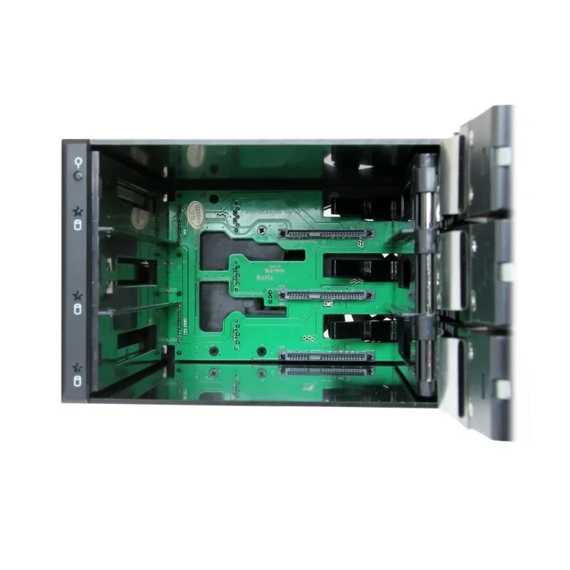 StarTech.com 3.5 in Mobile Rack Backplane SATA Interface 3 Drive Support 194.1 x 145 x 110 mm HSB3SATSASBA