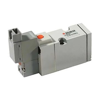 SMC Solenoid Pilot Valve Aluminium Body 3 Ports 0.7 Mpa Max Operating Pressure SYJ500 