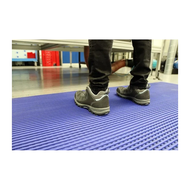 Coba Europe Interlinking Polyvinyl Chloride Anti-Fatigue Mat 1m x 10m x 11.5mm, Blue DS021010