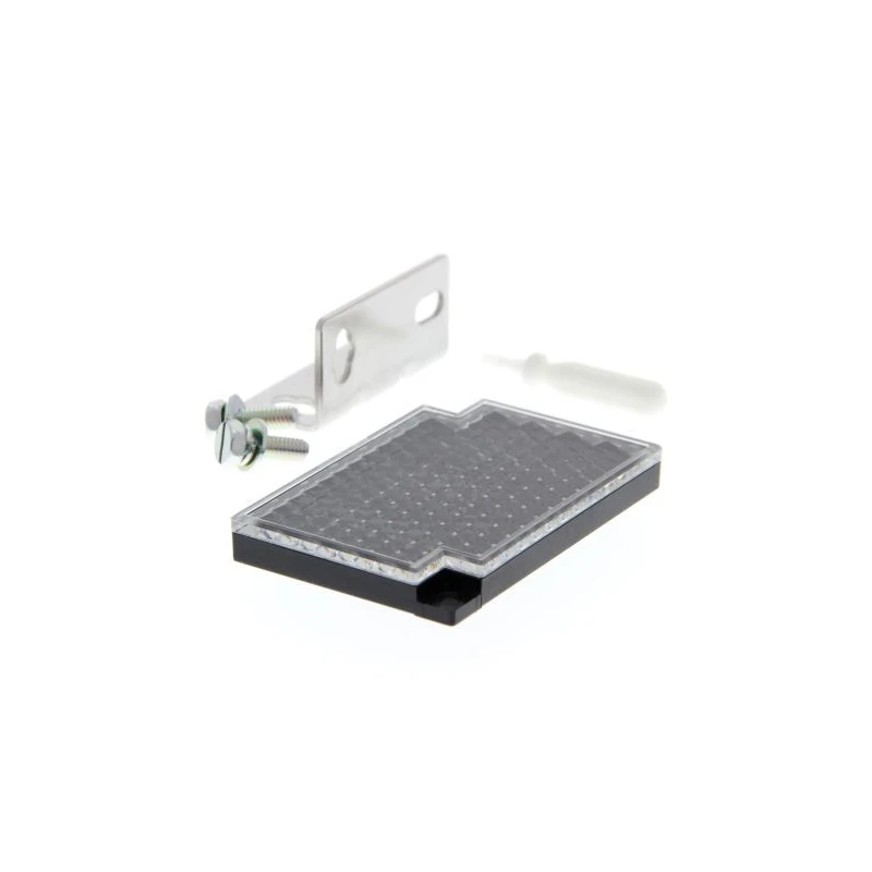 Omron Retroreflective Photoelectric Sensor Block Style 3 m Detection, PNP Output, IP67 Protection E3S-CR11 2M