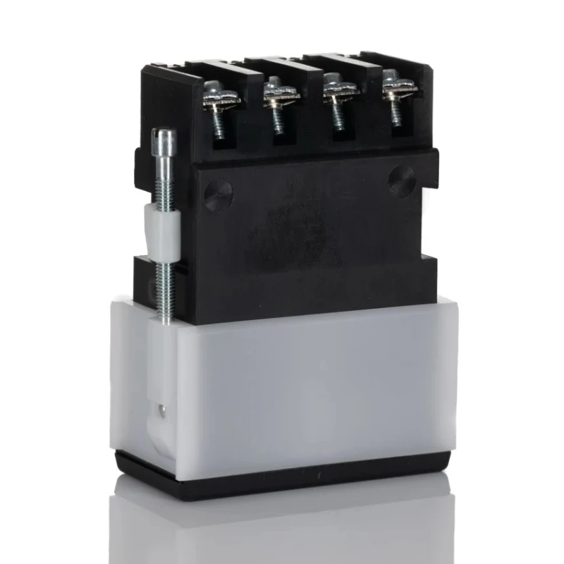 EAO Pilot Light Rectangular Shape IP40 Plastic Bezel Indicator 03 Series 03-021.001