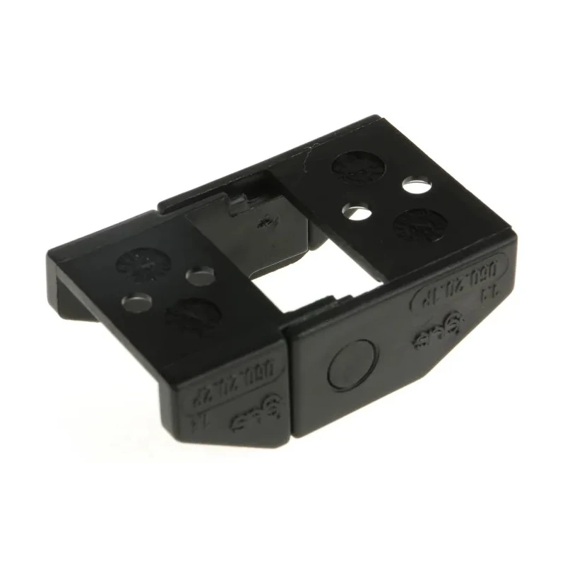 Igus Cable Trunking Bracket Mounting Set Igumid G Material Black 27mm Height 15mm Width 060.20.12