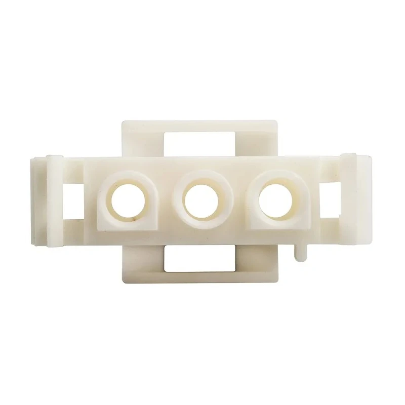 TE Connectivity Universal MATE-N-LOK Male Connector Housing 6.35 mm Pitch 3 Way 1 Row Straight 350766-4