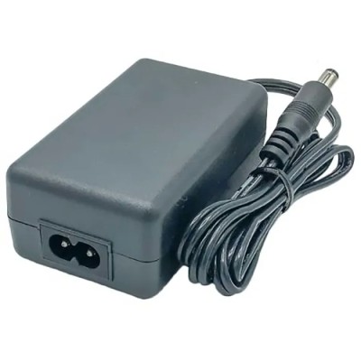Phihong AC/DC Power Adapter 5 Output 2.1 x 5.5 x 10 mm IEC Plug 15W 5V DC Output 3A PPL18W-050L6