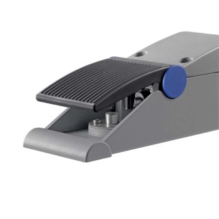 Schmersal Industrial Duty Momentary Foot Switch 1 NO/1 NC Aluminium 4A Contact Current 230 V AC 151181525