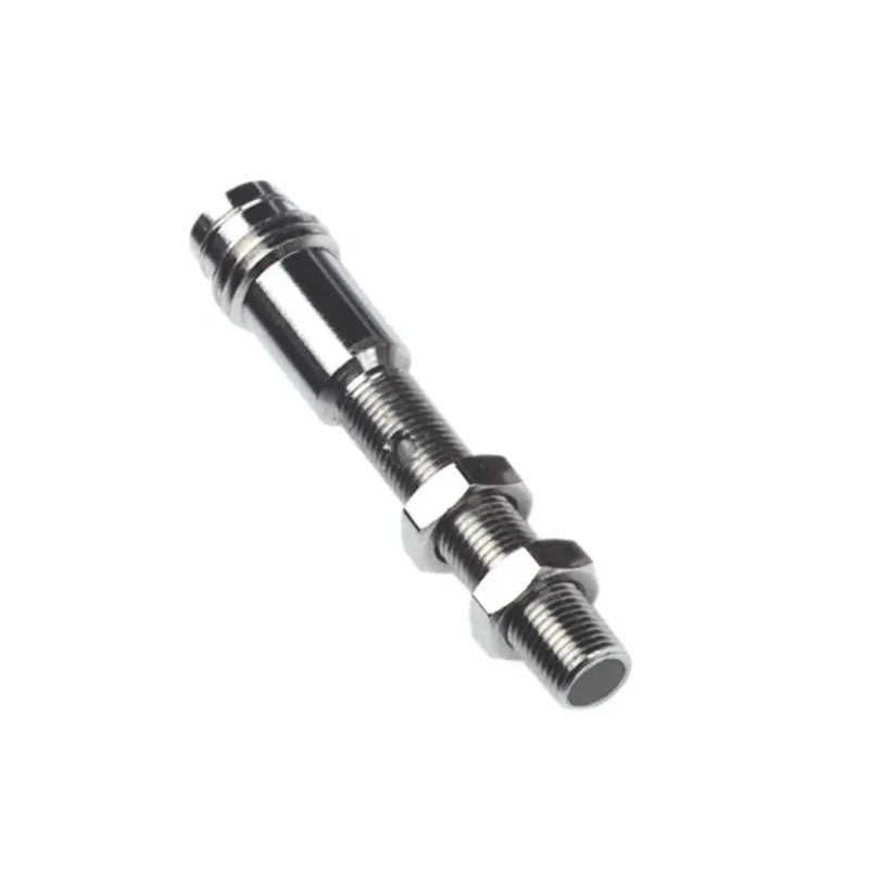 RS Pro Threaded Barrel Inductive Proximity Sensor M4 x 0.5 Thread Size PNP Output 30 V DC 100mA 22mm Length 0.6 mm 206-6124