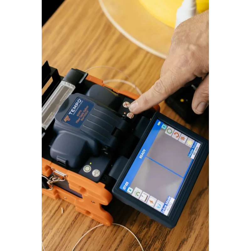 Tempo Optical Fibre Fusion Splicer with Active Clad Alignment Technology 915FS-KIT1-EU