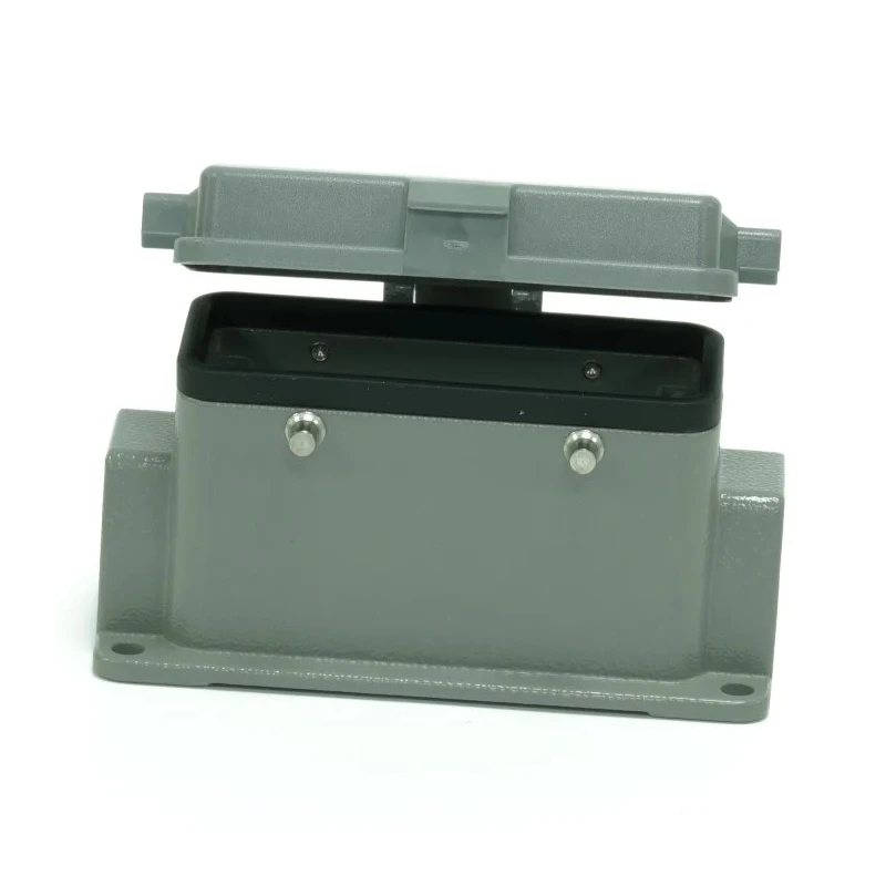 RS PRO Heavy Duty Power Connector Housing Surface Mount Die Cast Aluminium IP65 4 Levers 208-4974