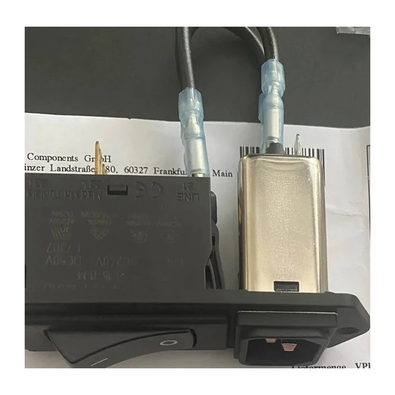 ETA Thermal Circuit Breaker 15A Current Rating 2-Pole Screw Mount 240V AC 50V DC 3120-N526-P7T1-W01D-15A-A04011511M