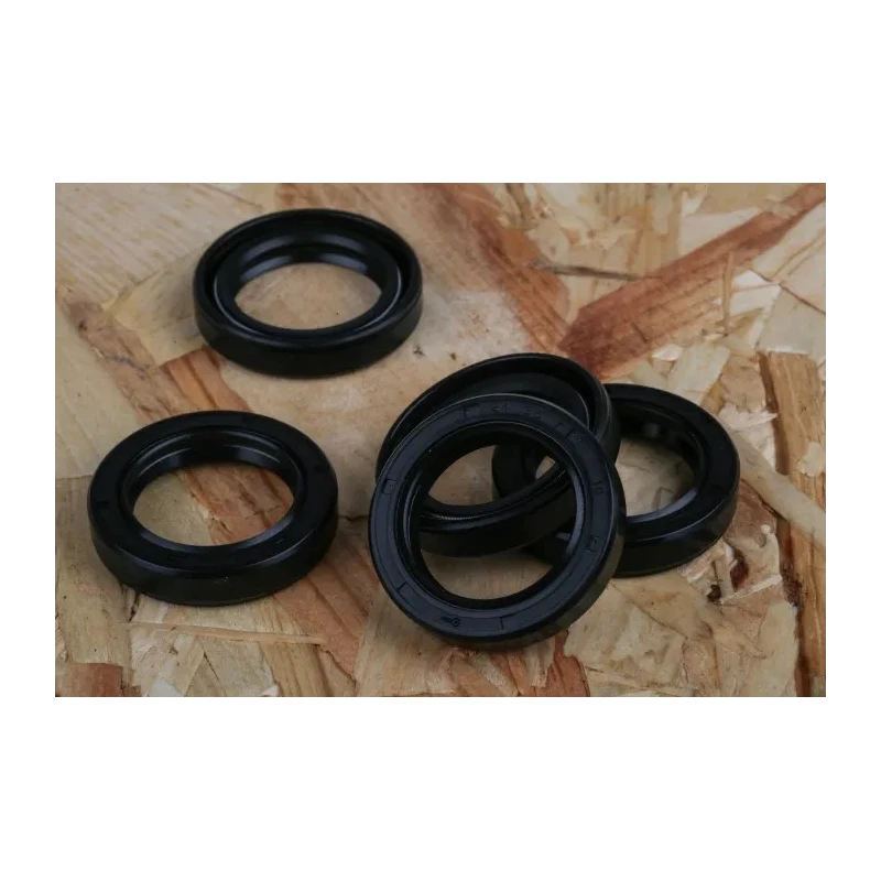 RS PRO Nitrile Rubber Rotary Shaft Seal 24 mm ID, 35 mm OD, 7 mm Thickness 211-8995
