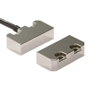 Omron Magnetic Non-Contact Safety Switch Stainless Steel Housing 24V DC 2 NC NO 2m Cable F3S-TGR-N