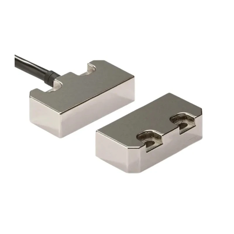 Omron Magnetic Non-Contact Safety Switch Stainless Steel Housing 24V DC 2 NC NO 2m Cable F3S-TGR-N